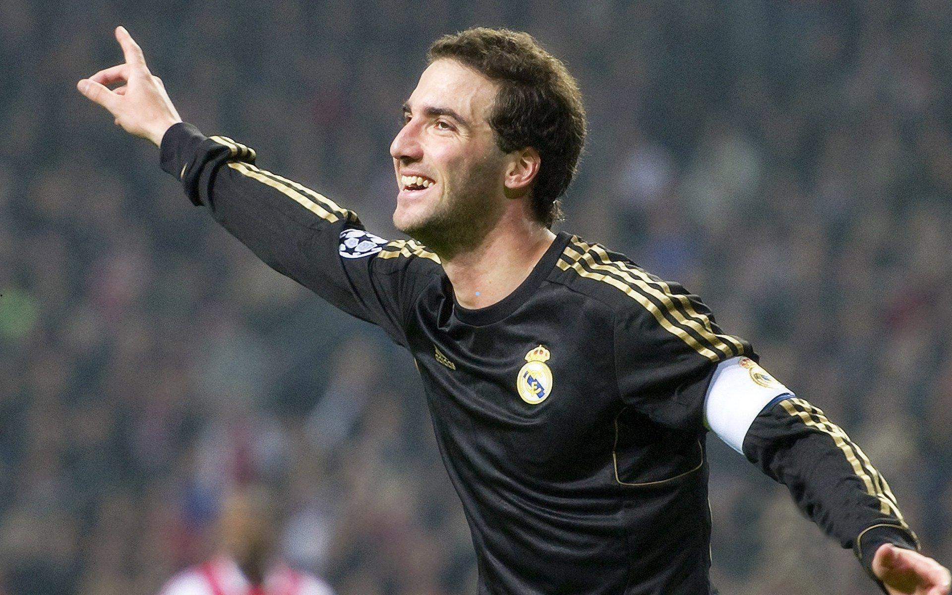 约翰逊29+9引燃客场，丹尼尔斯三双撕裂防线—老鹰客场大胜掘金