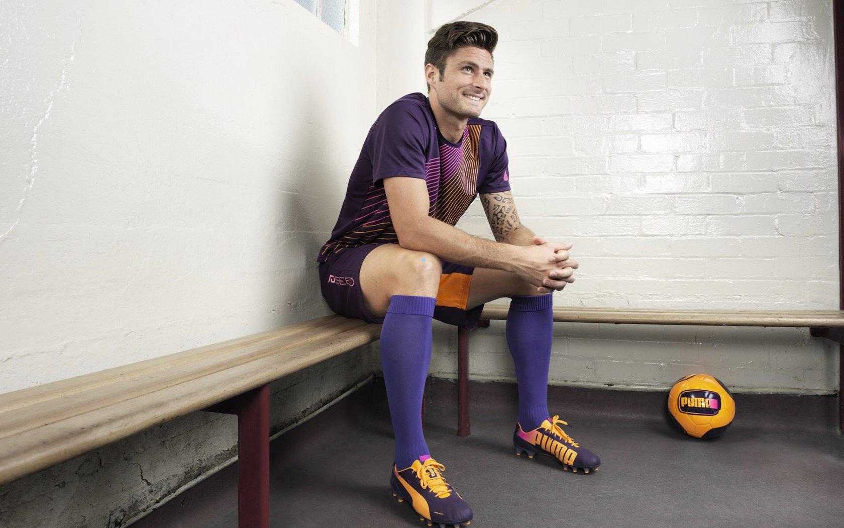 有点意外！郑智执掌青岛西海岸，火速清洗邵佳一嫡系三外援